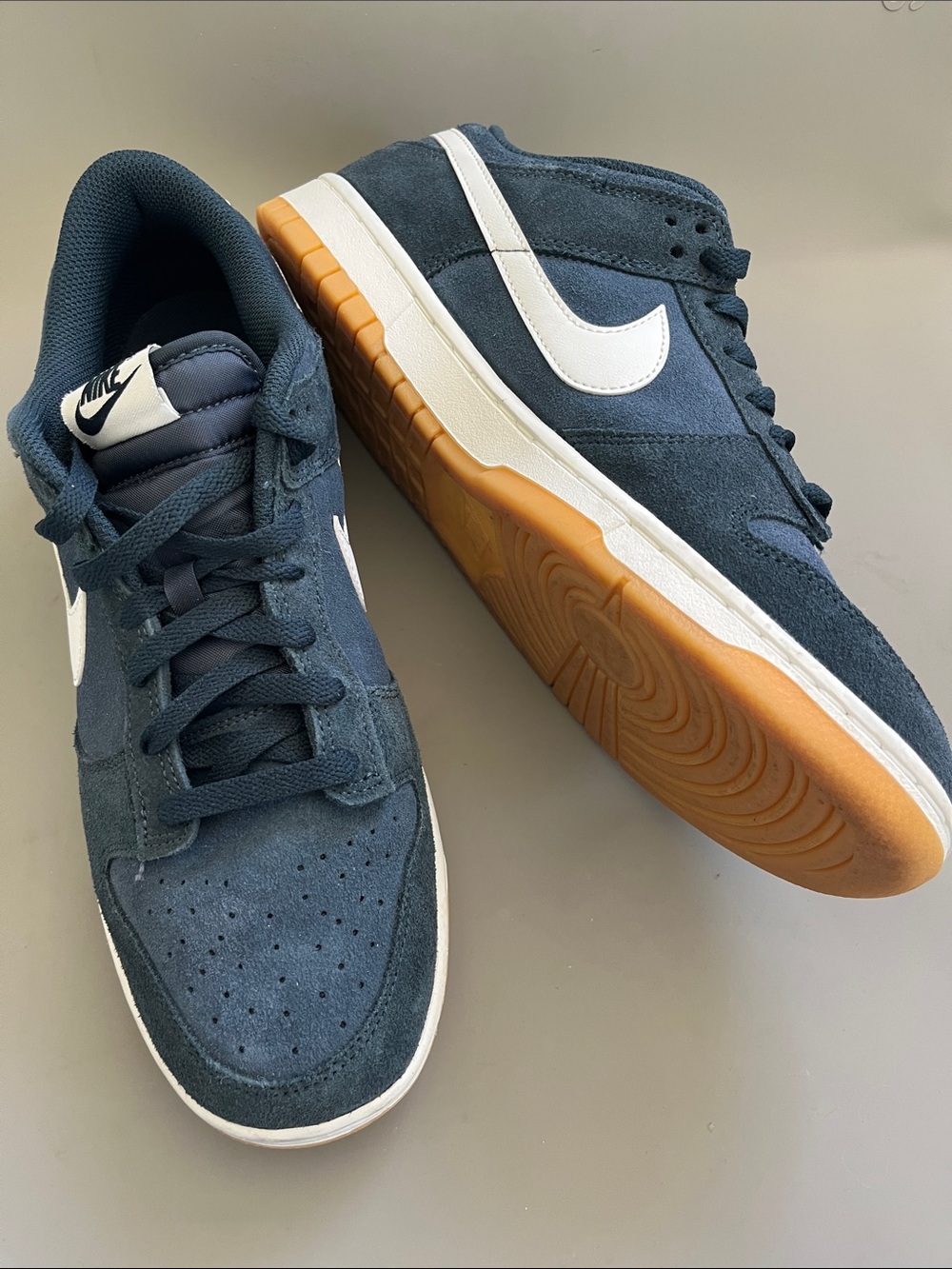 Nike Men’s Dark Blue Suede Low-Top Sneakers with White Swoosh - Sz 11 - Picture 3 of 7